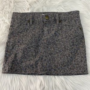 BCBGeneration juniors size 23 gray skirt fruit polka dot